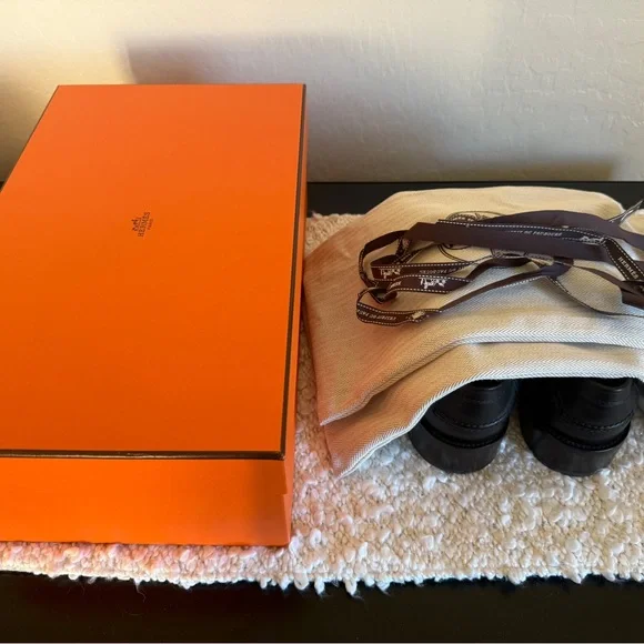 Hermes 2023 Hot Loafers - Picture 12 of 12